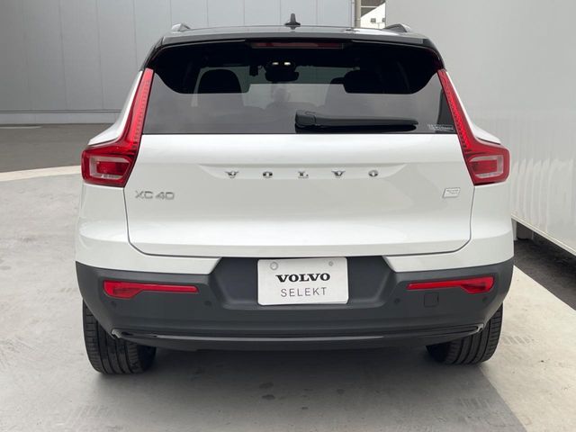 VOLVO VOLVO XC40 2022
