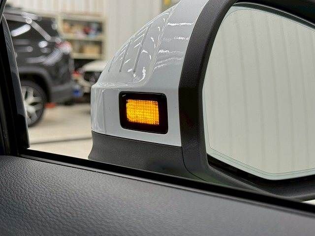 AUDI AUDI A4 AVANT 2021