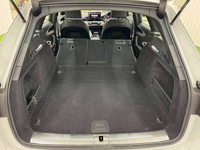 AUDI AUDI A4 AVANT 2021