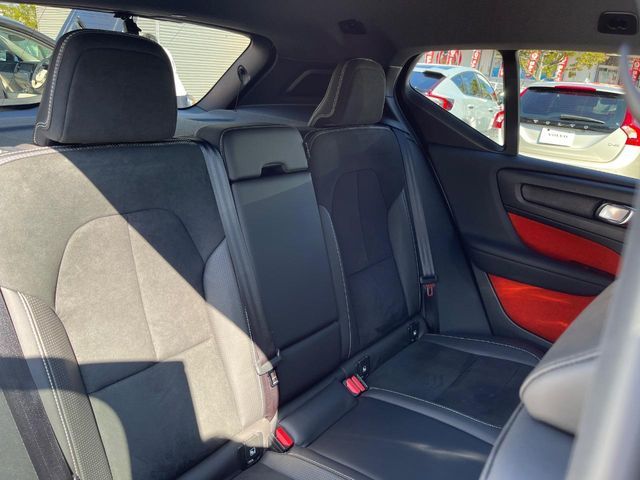 VOLVO VOLVO XC40 2018