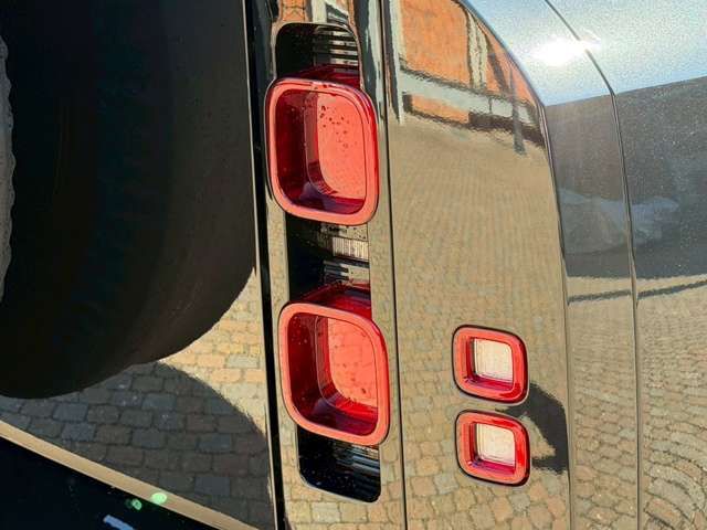 ROVER ROVER DEFENDER 2024