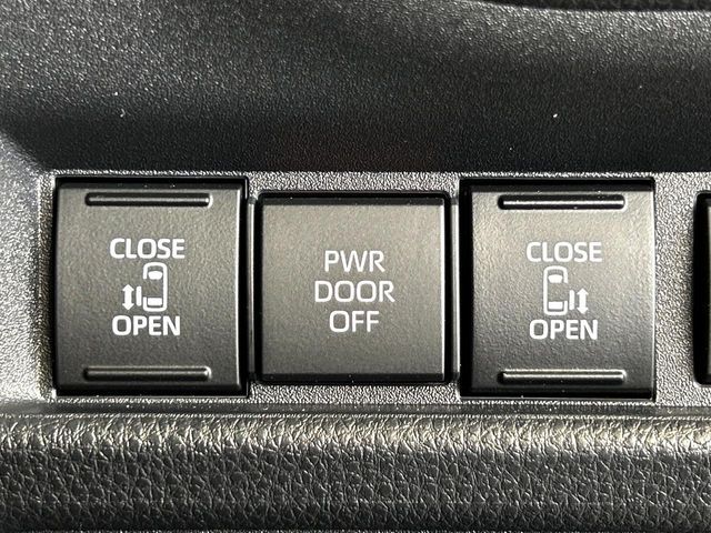 TOYOTA SIENTA HYBRID 2024