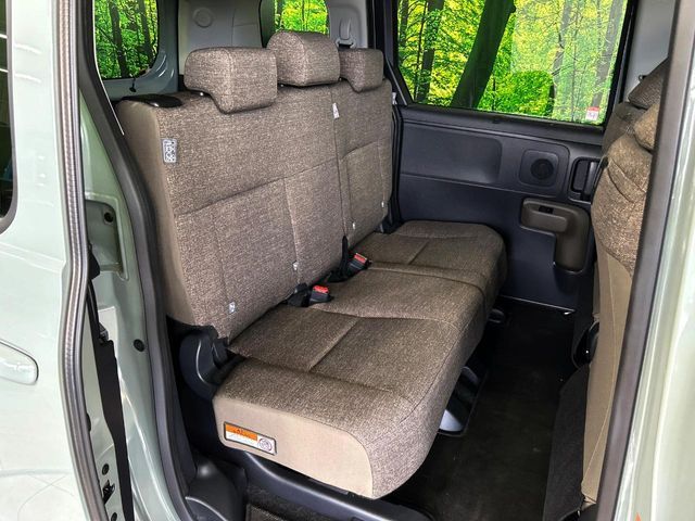 TOYOTA SIENTA HYBRID 2024