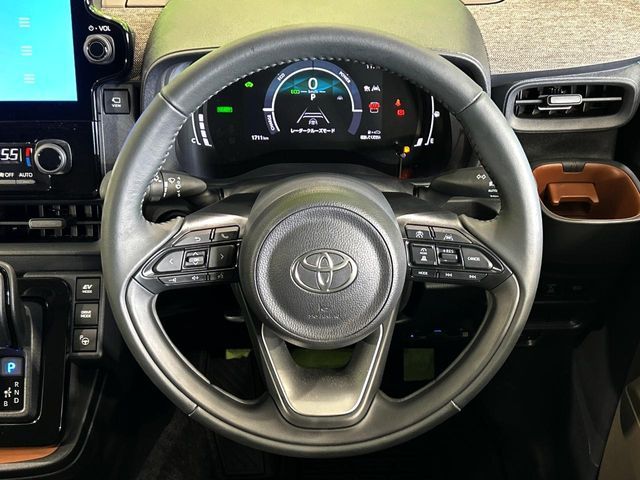 TOYOTA SIENTA HYBRID 2024