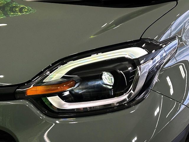 TOYOTA SIENTA HYBRID 2024