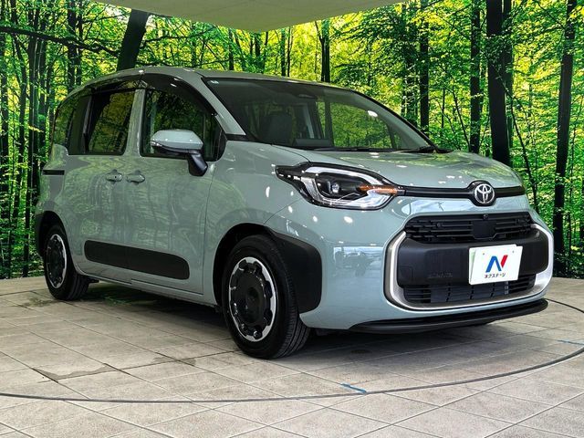 TOYOTA SIENTA HYBRID 2024