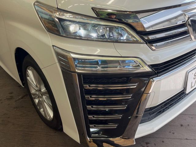 TOYOTA VELLFIRE 2018