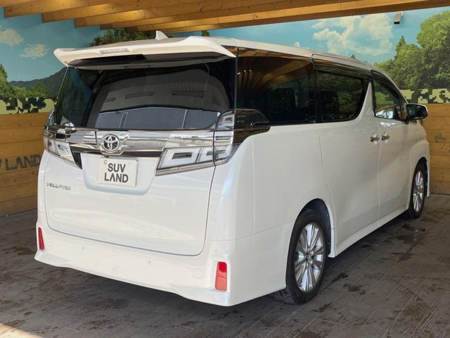 TOYOTA VELLFIRE 2018