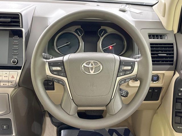 TOYOTA LANDCRUISER PRADO 2023