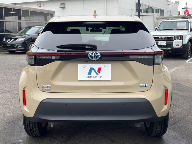 TOYOTA YARIS CROSS HYBRID 2022