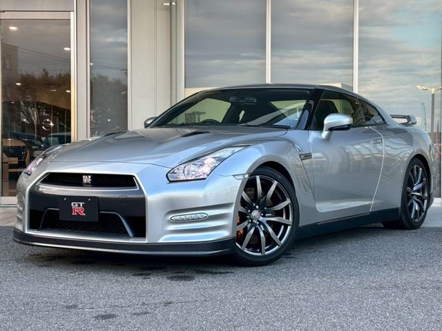 NISSAN GT-R 2013