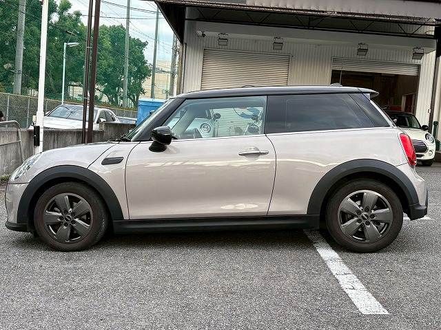 BMW MINI COOPER D 2021