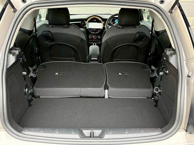 BMW MINI COOPER D 2021