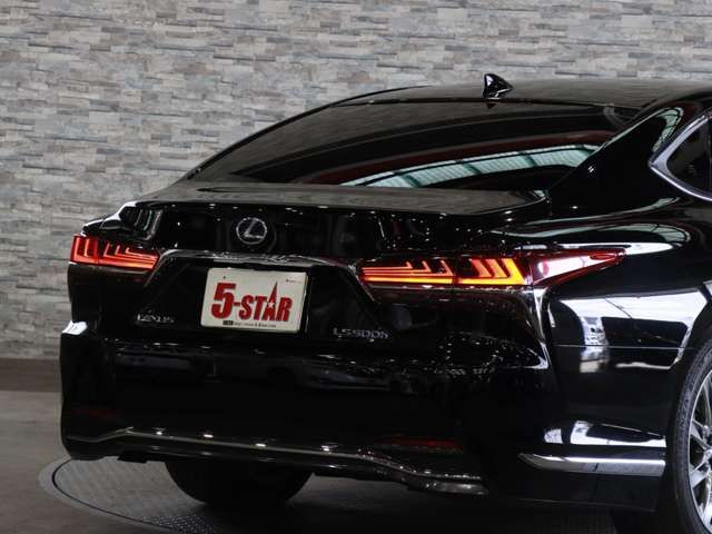 TOYOTA LEXUS LS500h 2018