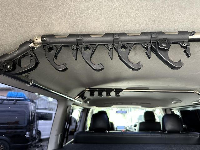 TOYOTA HIACE van 4WD 2011