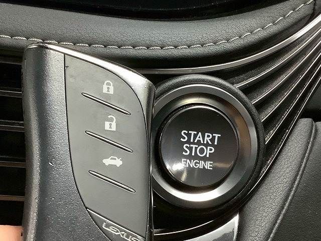 TOYOTA LEXUS LS500 2022