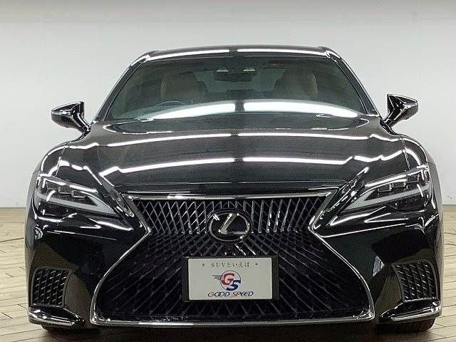 TOYOTA LEXUS LS500 2022