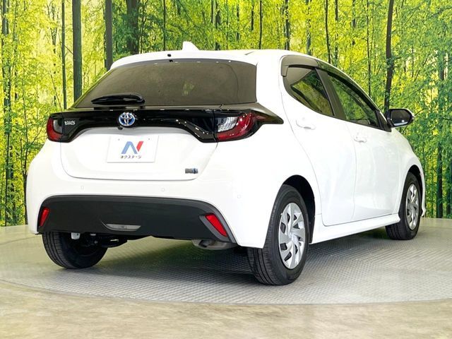 TOYOTA YARIS HYBRID 2022