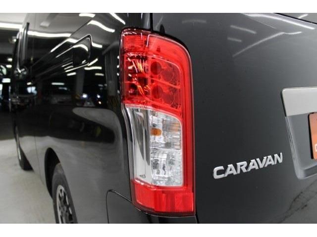 NISSAN NV350 CARAVAN 2022