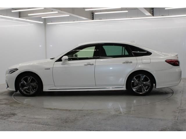 TOYOTA CROWN sedan hybrid 2019