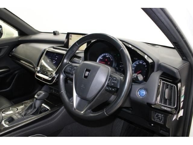 TOYOTA CROWN sedan hybrid 2019