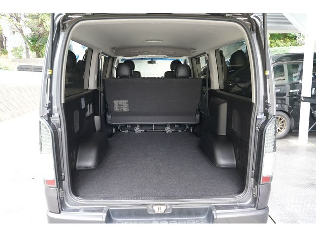 TOYOTA HIACE van 4WD 2016