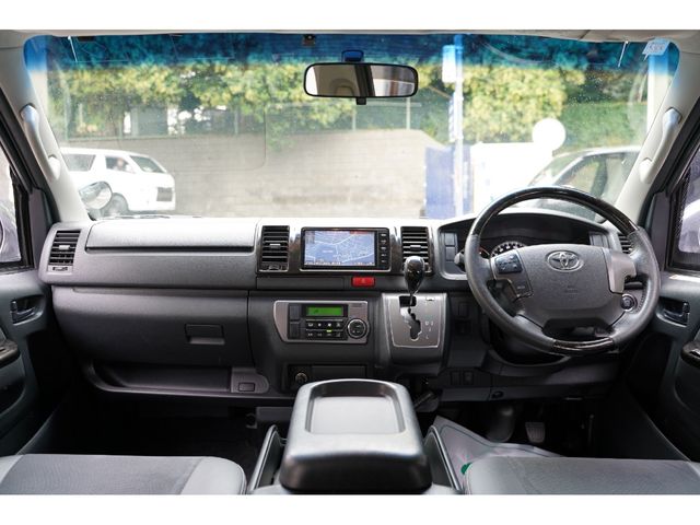 TOYOTA HIACE van 4WD 2016