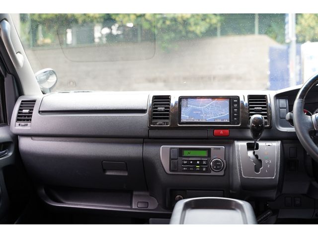 TOYOTA HIACE van 4WD 2016