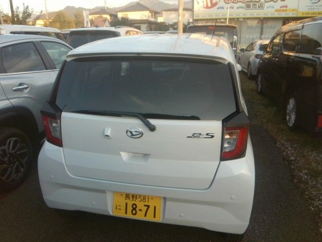 DAIHATSU MIRA e:S 2025