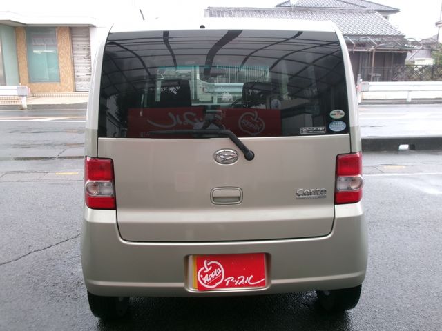 DAIHATSU MOVE CONTE 2011