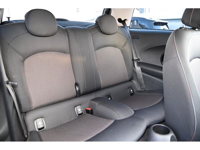 BMW BMW MINI COOPER D 2017