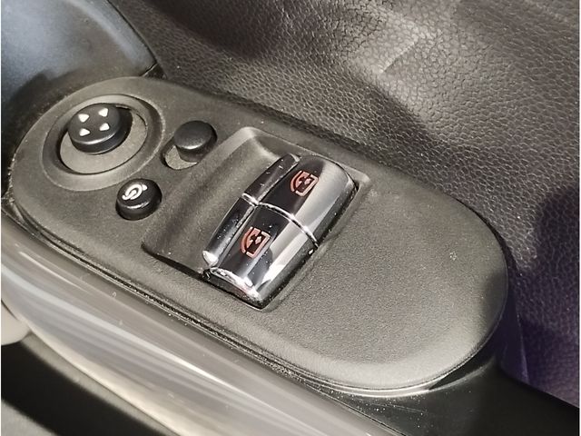 BMW MINI COOPER D 2020