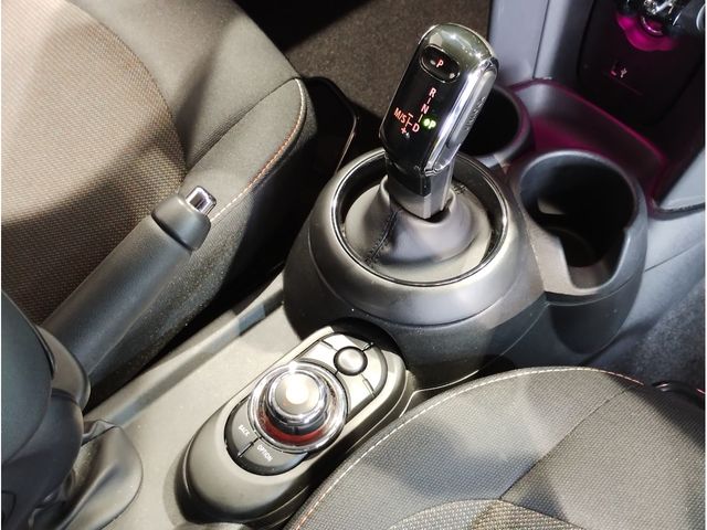 BMW MINI COOPER D 2020