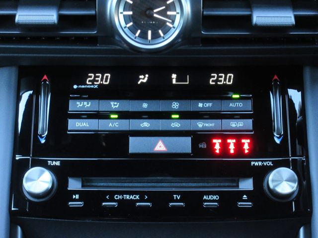 TOYOTA LEXUS IS300 2023