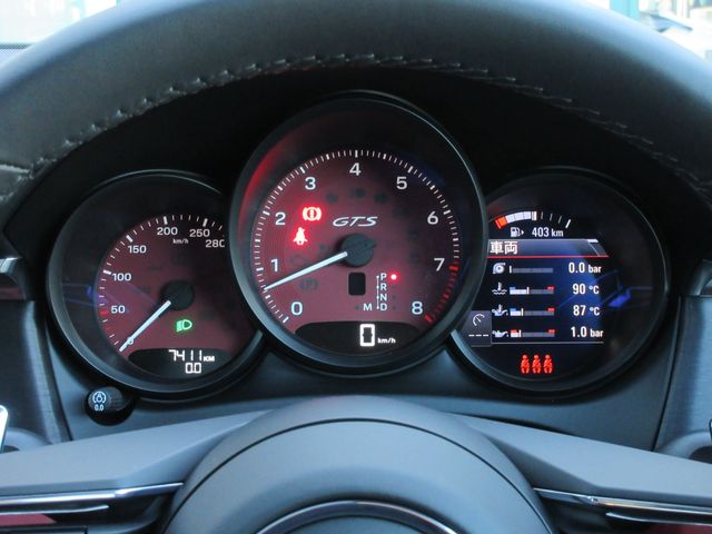 PORSCHE PORSCHE Macan 2025