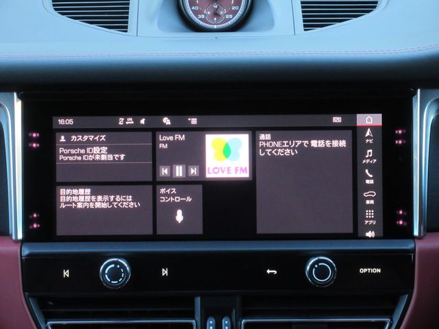 PORSCHE PORSCHE Macan 2025