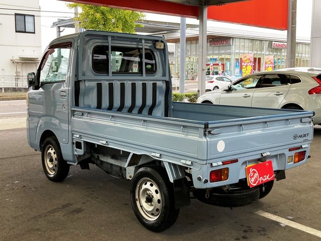 DAIHATSU HIJET truck 4WD 2014