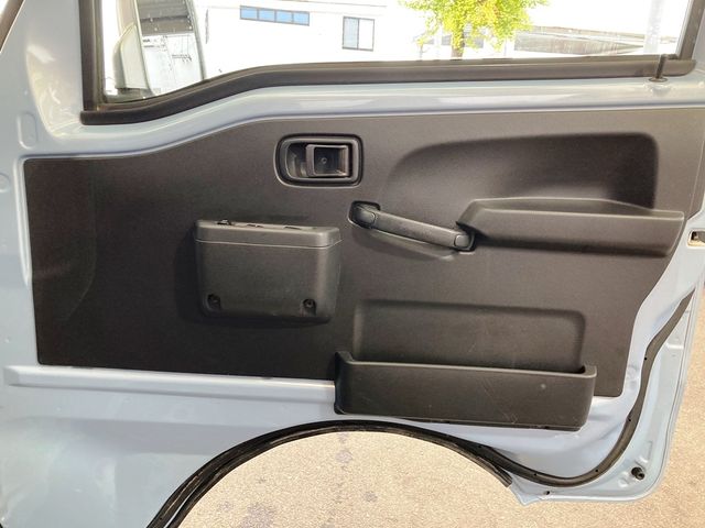 DAIHATSU HIJET truck 4WD 2014