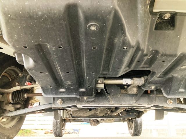 DAIHATSU HIJET truck 4WD 2014