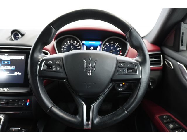 MASERATI MASERATI GHIBLI Sedan 2017