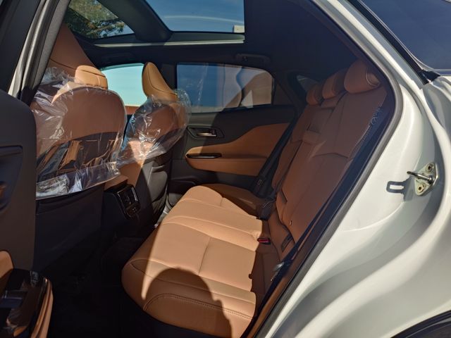 TOYOTA CROWN SPORT 2025