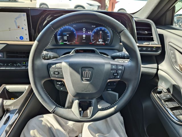 TOYOTA CROWN SPORT 2024