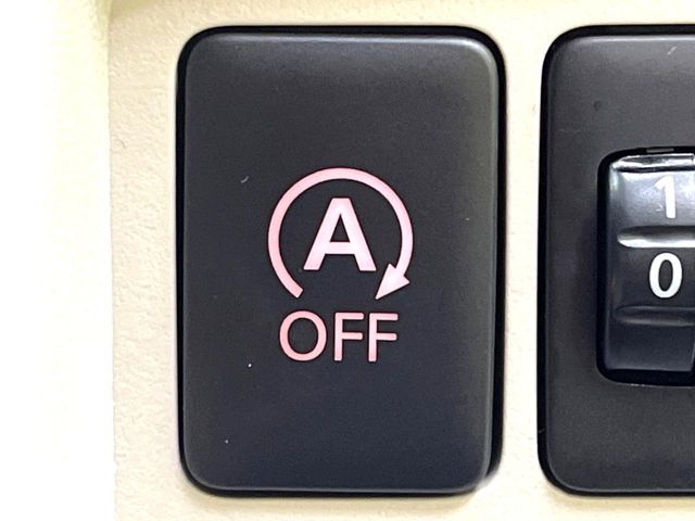 MITSUBISHI MIRAGE hatchback 2012