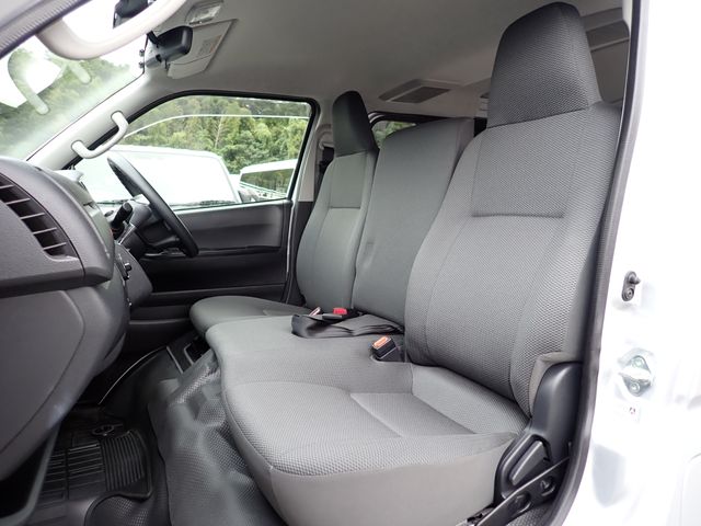 TOYOTA HIACE van 1.15t 2WD 2022