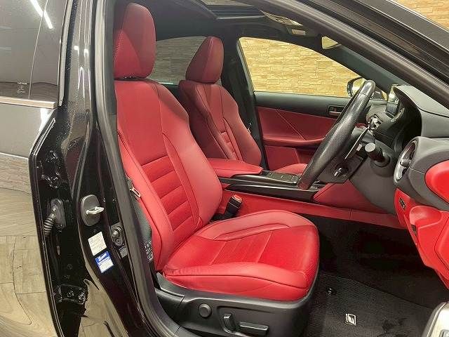 TOYOTA LEXUS IS300 2020