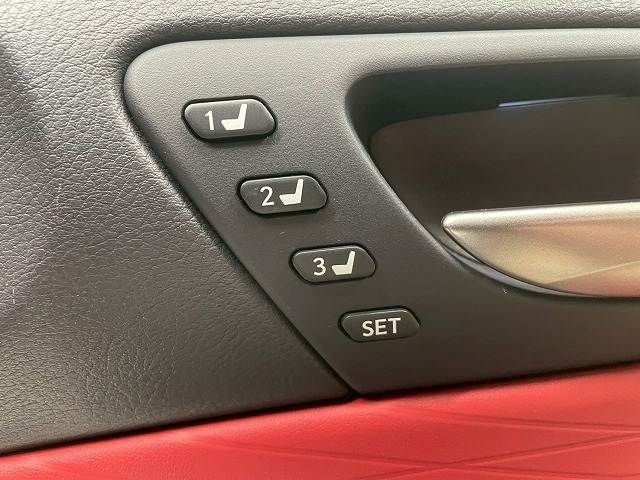 TOYOTA LEXUS IS300 2020