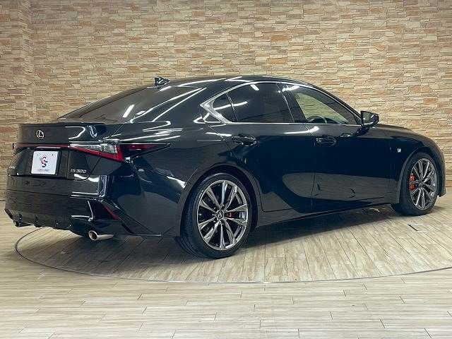 TOYOTA LEXUS IS300 2020