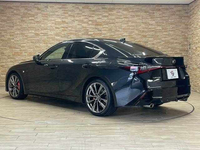 TOYOTA LEXUS IS300 2020