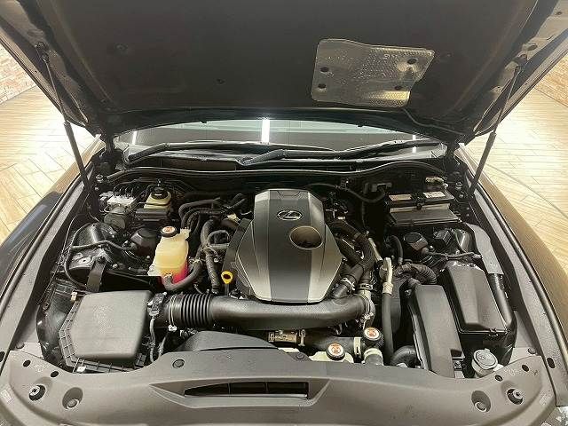 TOYOTA LEXUS IS300 2020