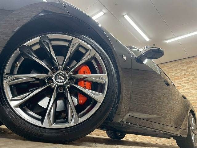 TOYOTA LEXUS IS300 2020